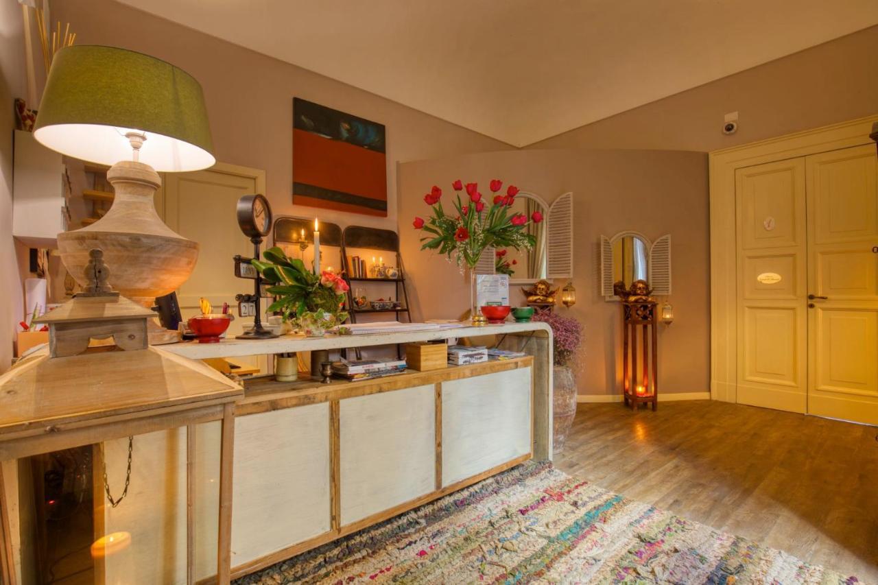 Corte Rossetti Le Dimore Luxury B&B 바스토 외부 사진