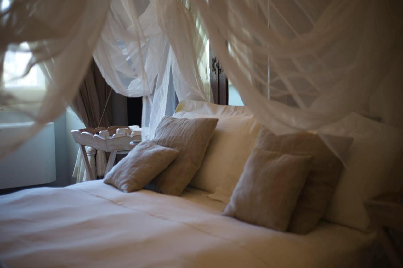 Corte Rossetti Le Dimore Luxury B&B 바스토 외부 사진