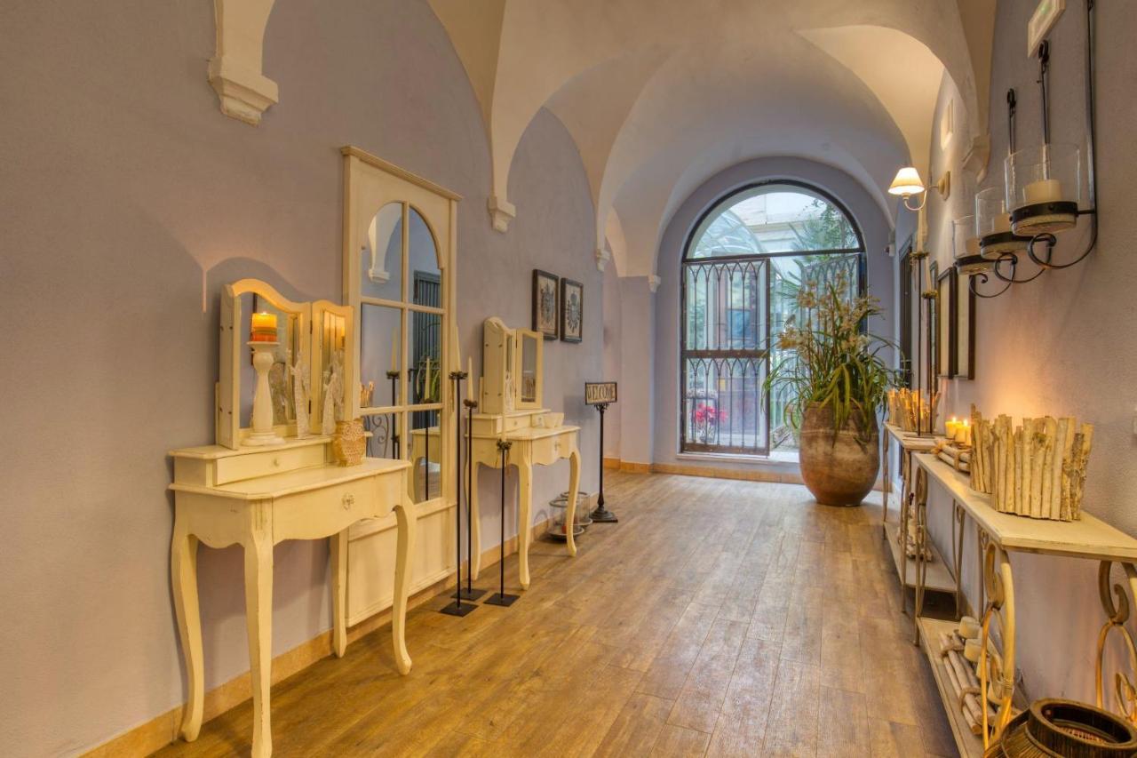 Corte Rossetti Le Dimore Luxury B&B 바스토 외부 사진