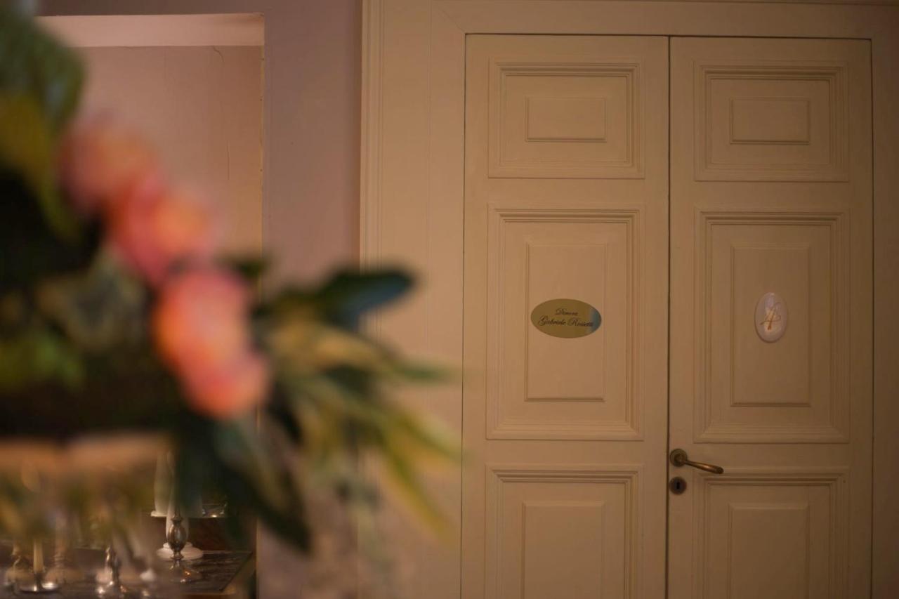 Corte Rossetti Le Dimore Luxury B&B 바스토 외부 사진